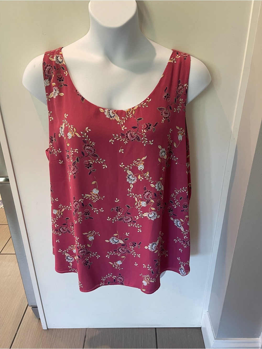 Chicos Reversible Sleeveless Floral Tank Top